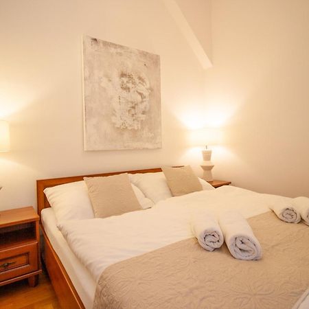 Vila Bellevue ลูฮาโชวิตเซอ ภายนอก รูปภาพ